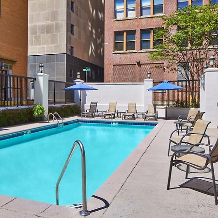 Springhill Suites Memphis Downtown Exterior photo