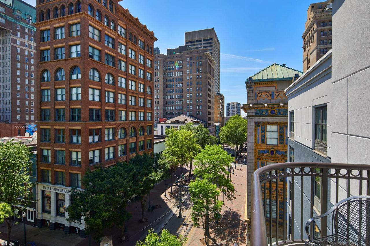 Springhill Suites Memphis Downtown Exterior photo